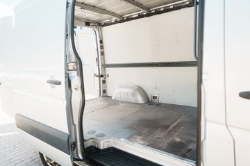 Volkswagen Crafter - 11