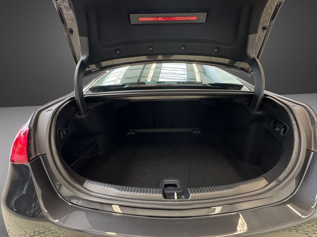 MERCEDES-BENZ C-Class 2023