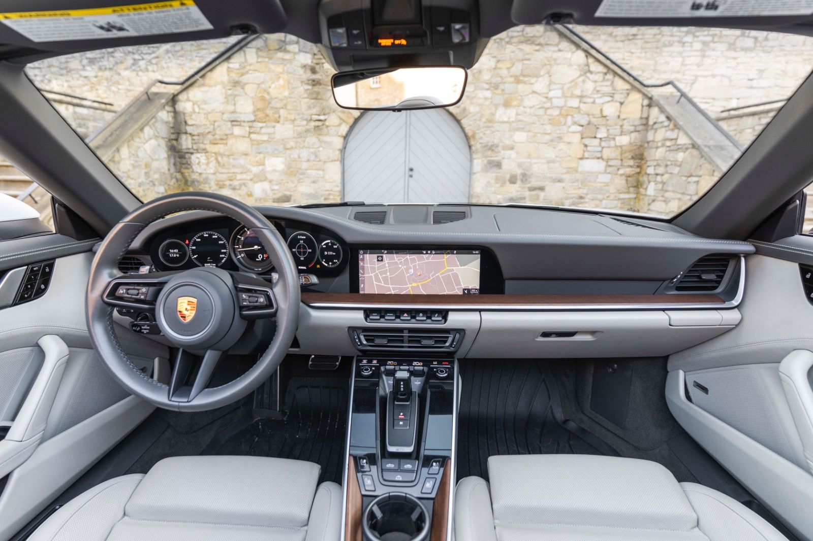 Fahrzeugabbildung Porsche 911 Carrera Cabrio PASM 360° BOSE TOTW NAV PDK
