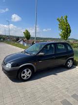 Opel Corsa 1.2 16V Edition 100 Edition 100 - gebrauchte Opel Corsa aus dem Jahr 1999
