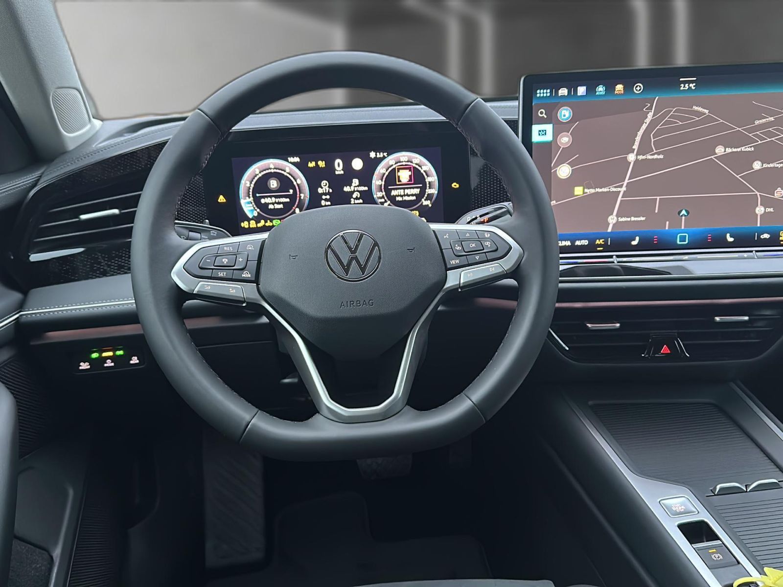 Volkswagen Passat Variant - Bild 12