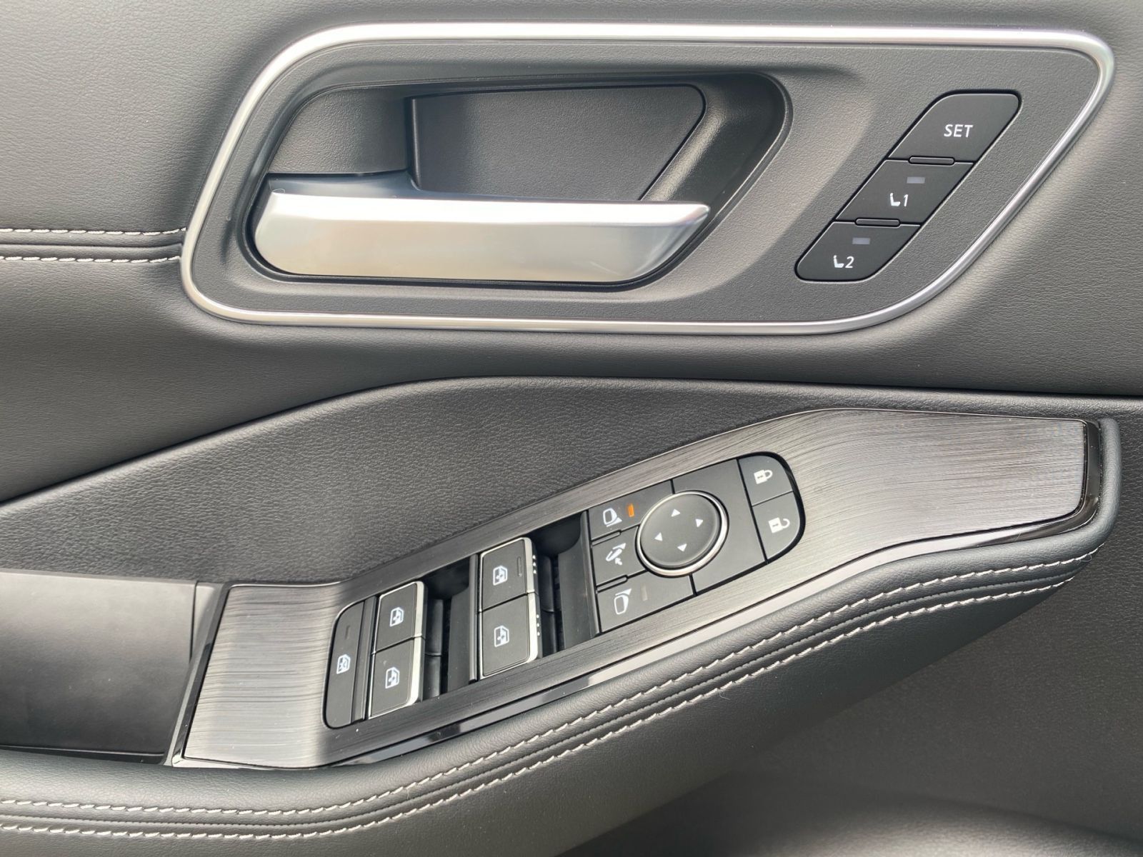 Fahrzeugabbildung Nissan X-Trail e-Power e-4orce 4x4 TEKNA+ *Bose*HUD*20Z