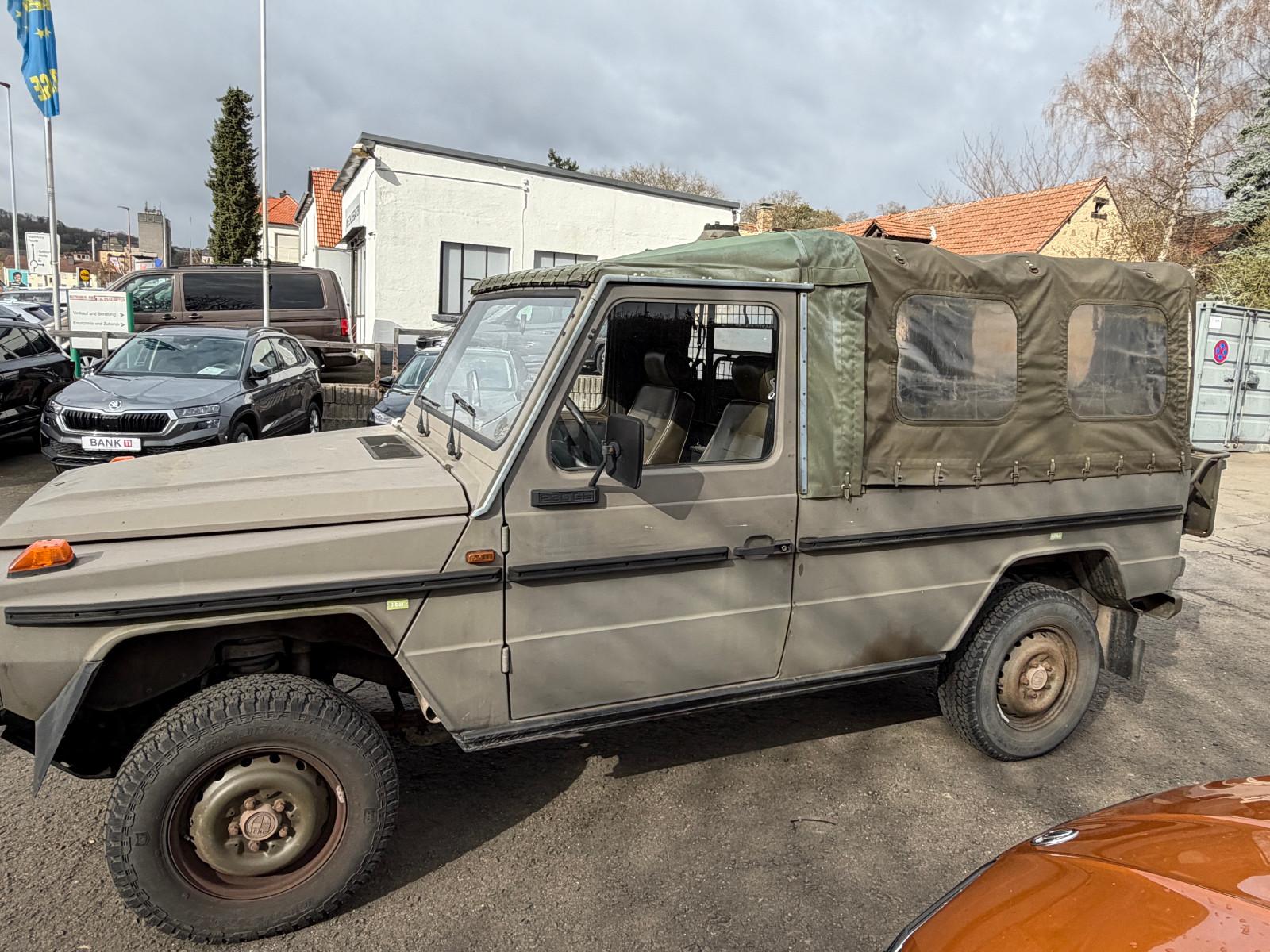 Mercedes-Benz Puch 230GE 8Sitzer