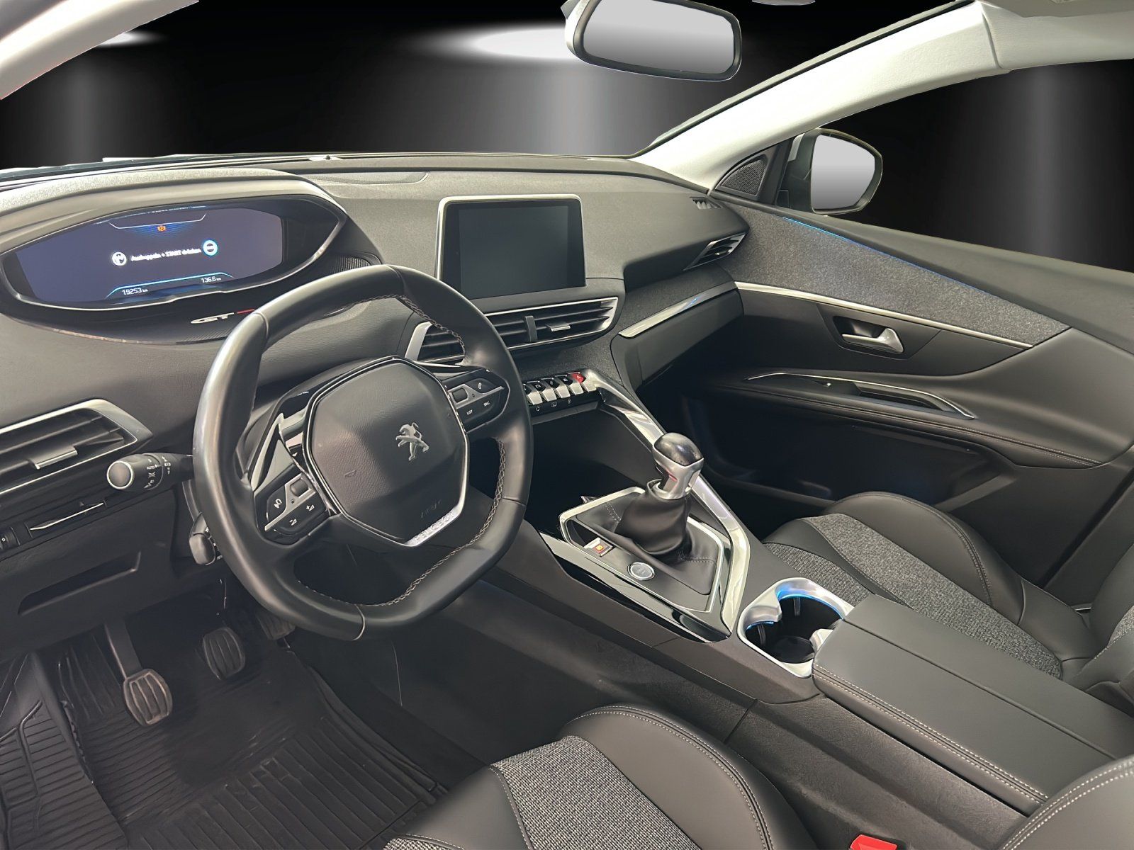 Fahrzeugabbildung Peugeot 3008 1.2 PureTech 130 Allure/NAVI/Kamera/PDC