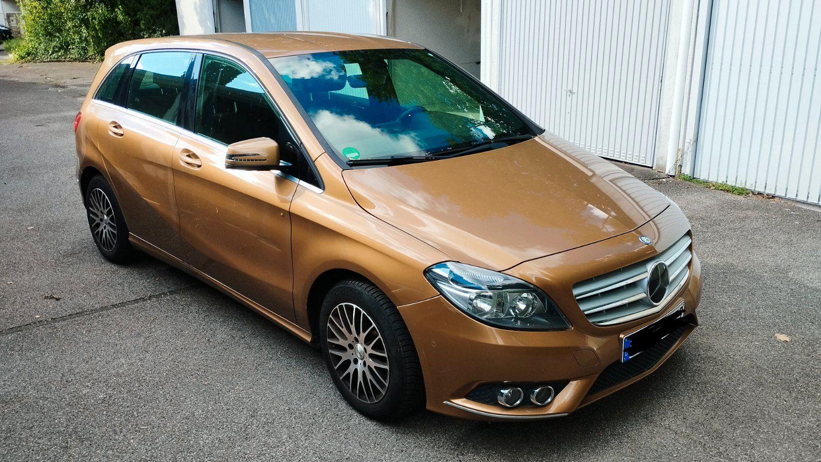 Mercedes-Benz B 200