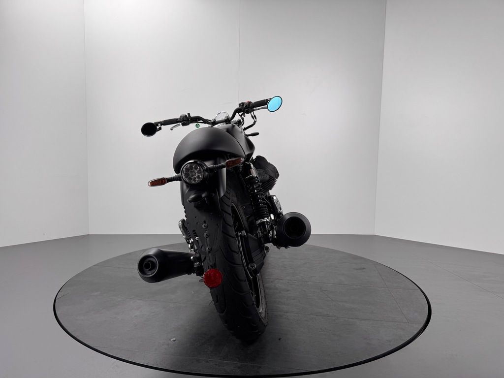 Fahrzeugabbildung Moto Guzzi V7 III Stone *TOP-ZUSTAND