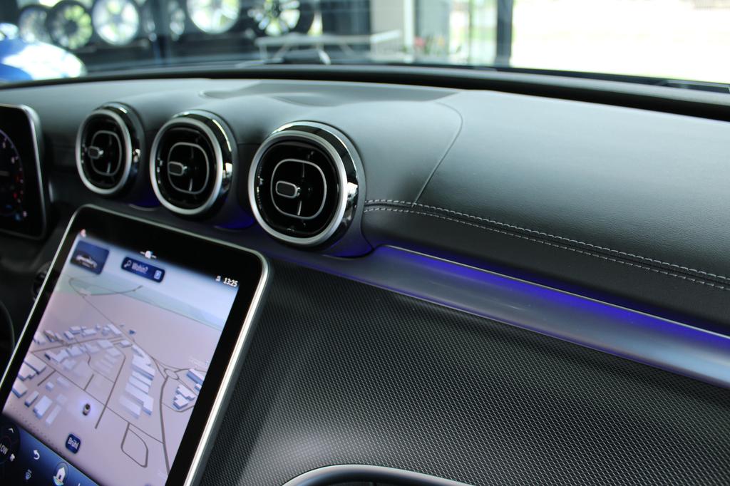 Mercedes-Benz CLE 200