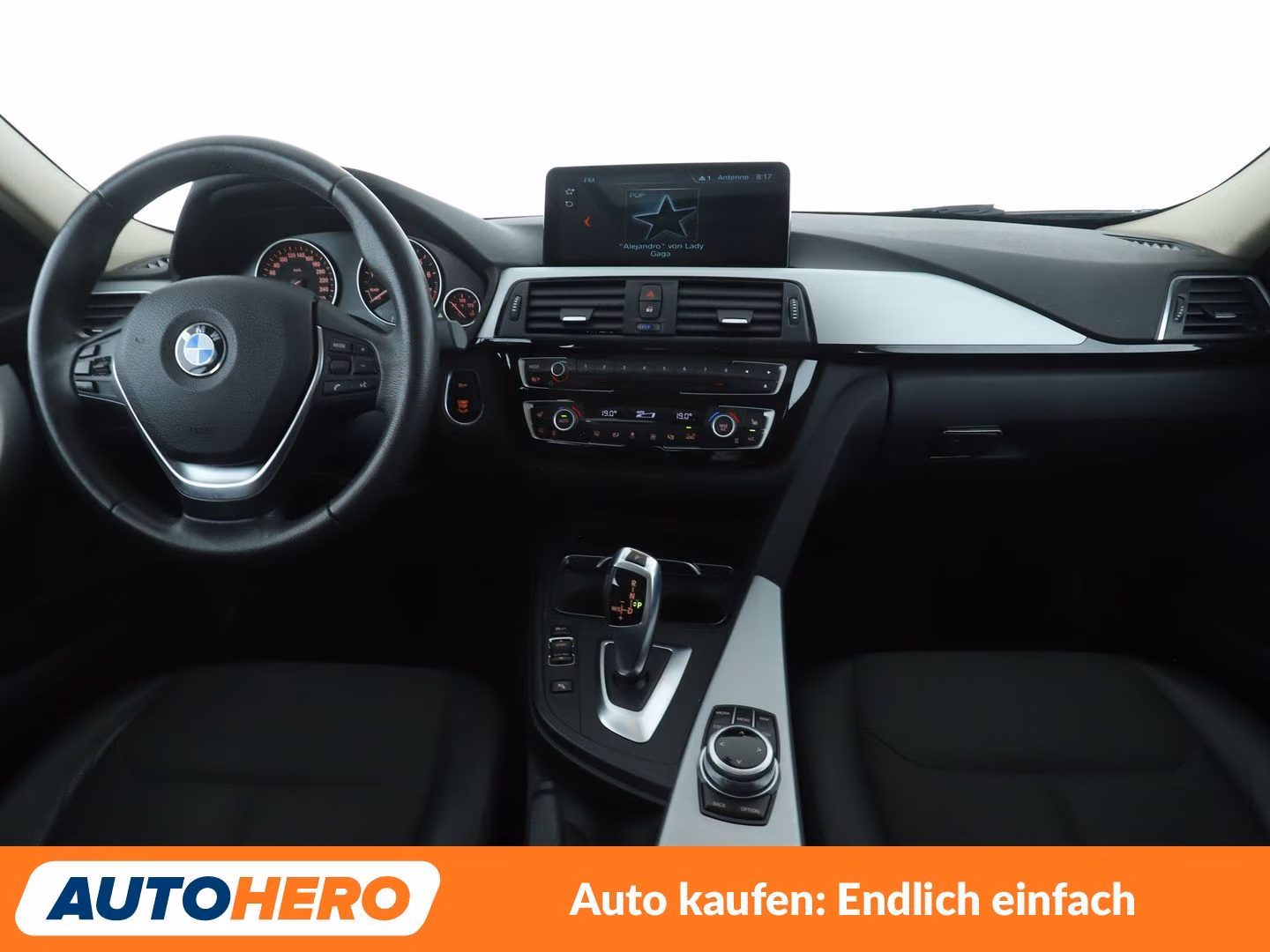 BMW 3er 320i Advantage Aut.*NAVI*LED*TEMPO*PDC*SHZ*