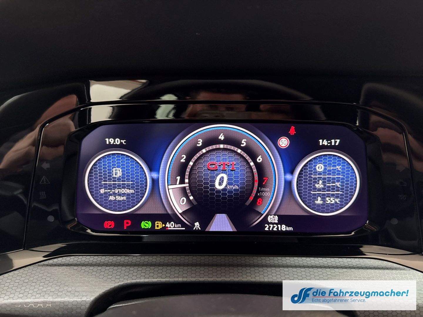 Fahrzeugabbildung Volkswagen Golf VIII GTI 2.0 TSI Navi Digitales Cockpit LED