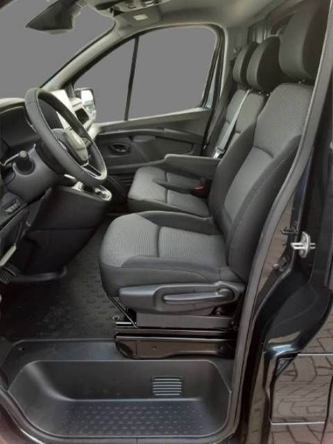 Fahrzeugabbildung Renault TRAFIC Lkw Komfort L1H1 3,0t Blue dCi 150 MY24
