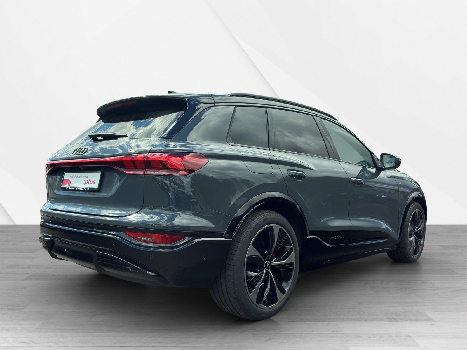 Fahrzeugabbildung Audi Q6 e-tron performance TechPro 360,AHK,HUD,Kamera