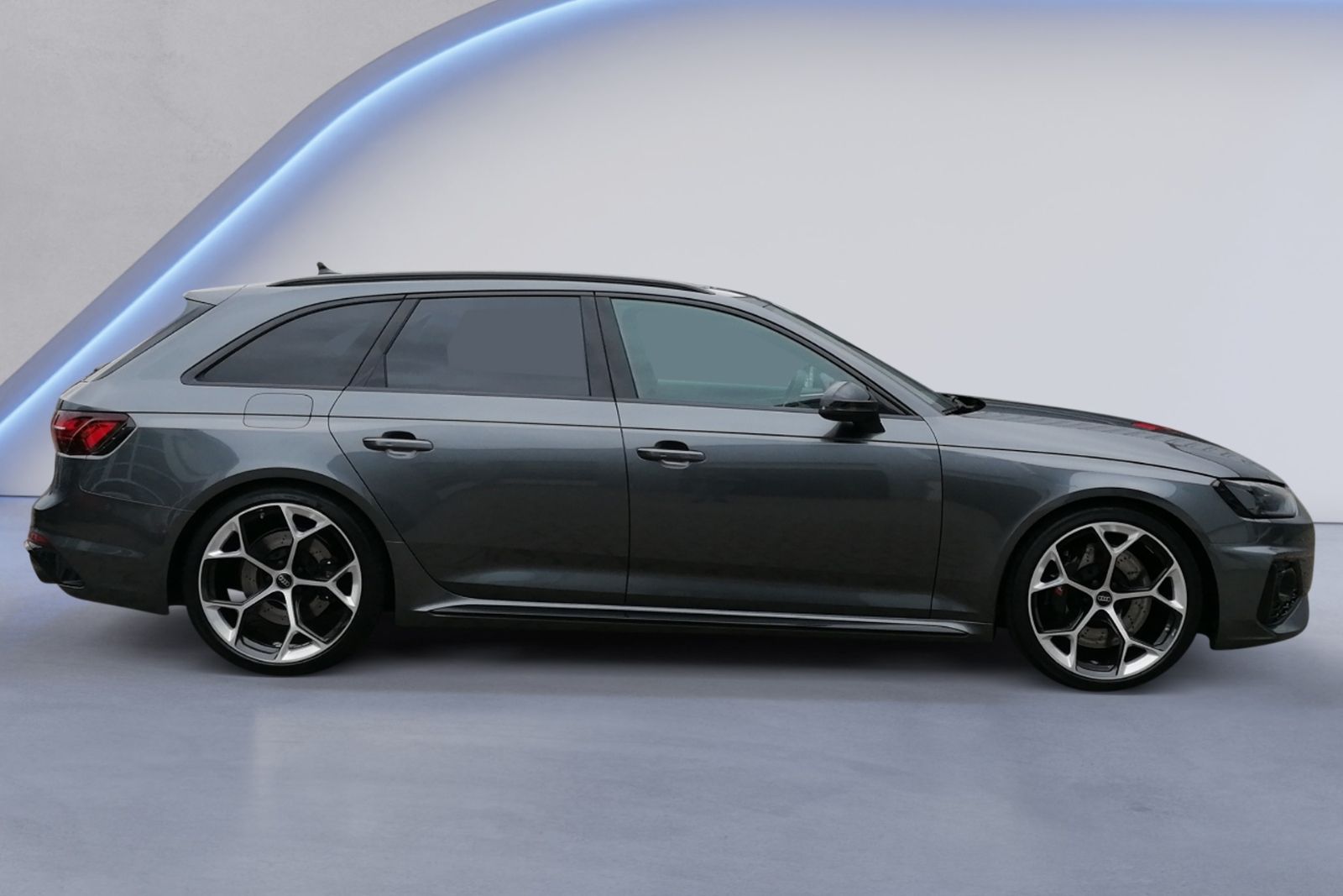 RS4 competition Schalensitz+Pano+AHK+290km/h+B&O