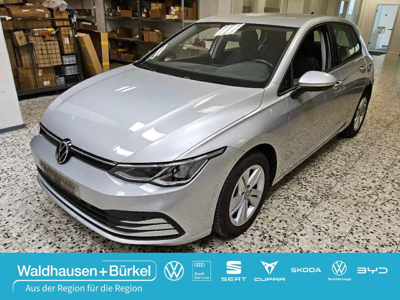 Volkswagen Golf VIII 2.0 TDI DSG Life Klima Navi