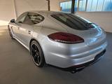 Porsche Panamera GTS - Porsche Panamera: Coupé