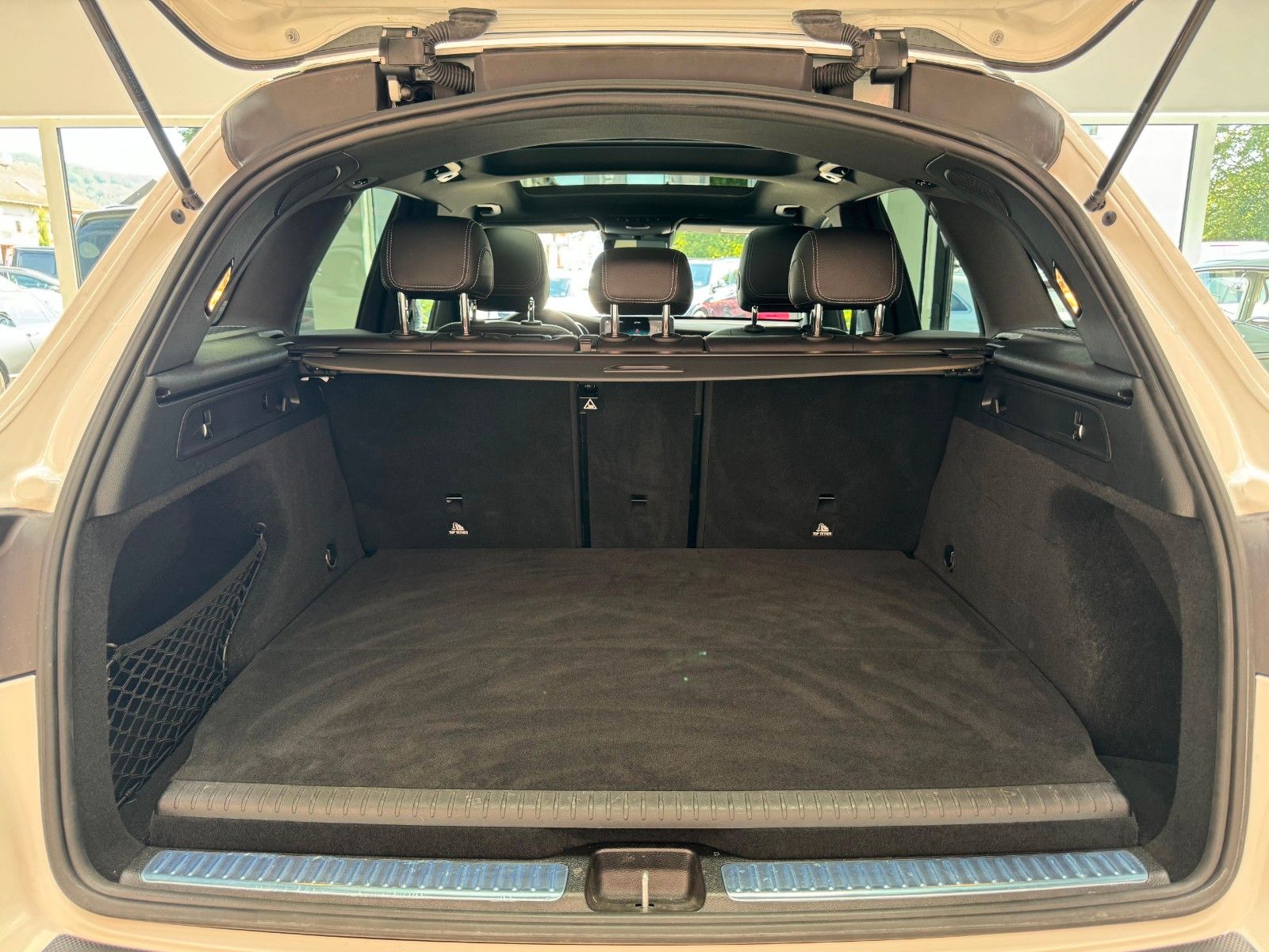 Fahrzeugabbildung Mercedes-Benz GLC 300de 4Matic AMG-Line*Pano*360°*LED*Virtual*