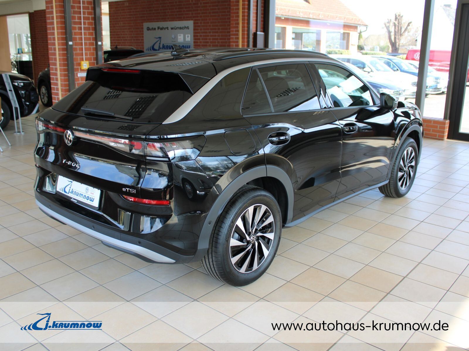 Volkswagen T-Roc 1.5 eTSI DSG Life LEDPlus+APP-connect+RFK imagem 2