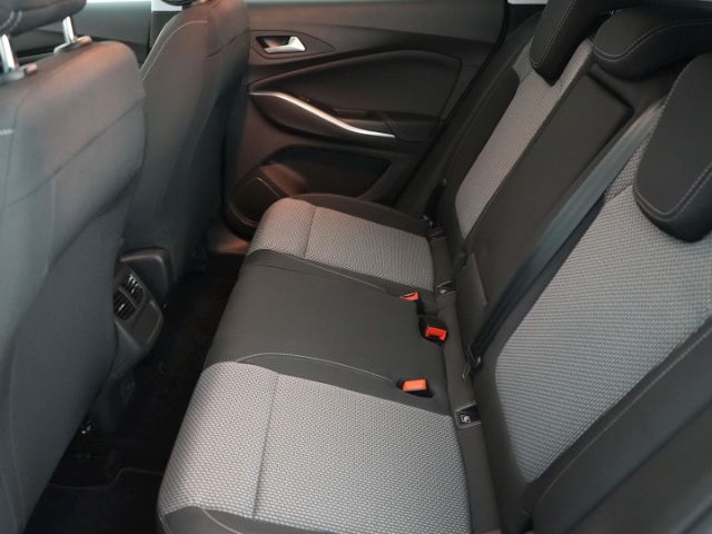Grandland BUSINESS EDITION+AHK+LED+NAVI+RÜCKFAHR