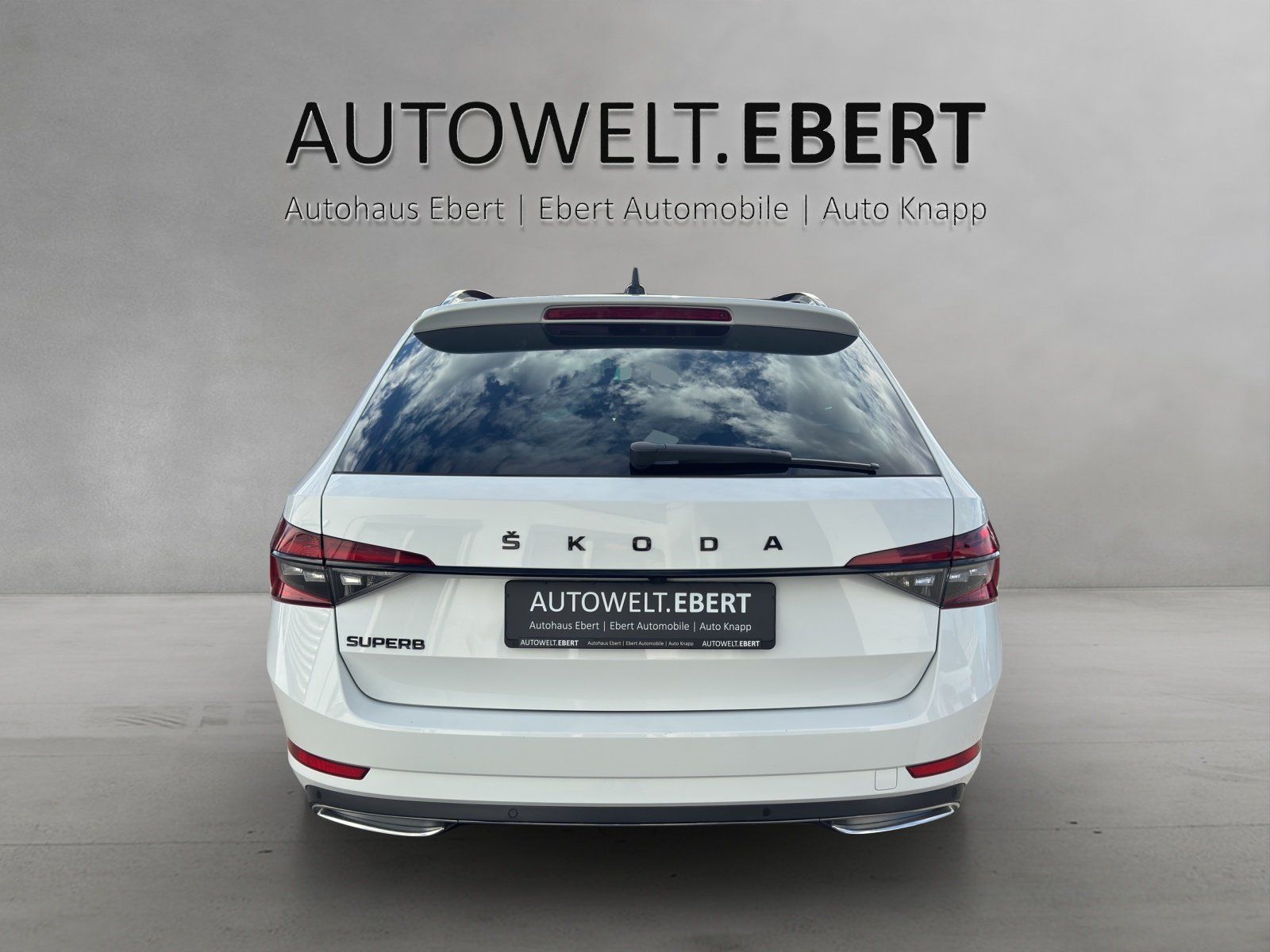 Fahrzeugabbildung SKODA Superb Combi 2.0 TSI Sportline/AHK/ACC/KAMERA/
