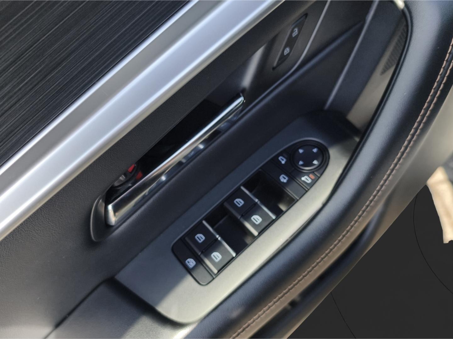Mazda CX-80 HOMURA PLUS+BOSE+PANO+CARPLAY+MATRIX