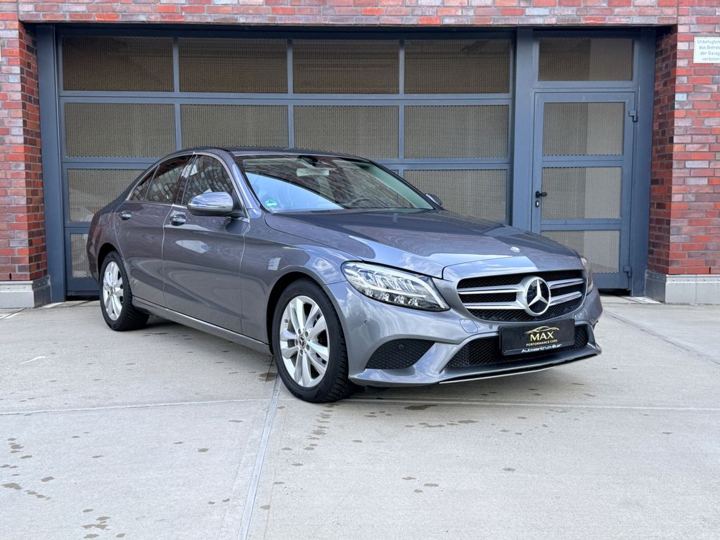 Image of Mercedes-Benz C 180