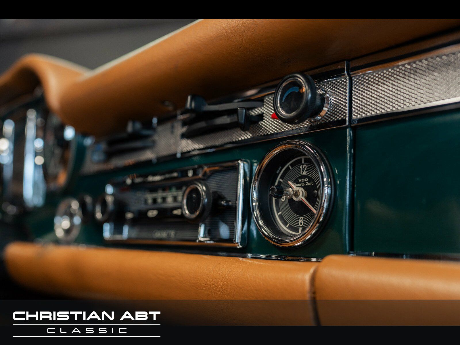 Fahrzeugabbildung Mercedes-Benz SL 280 Pagode