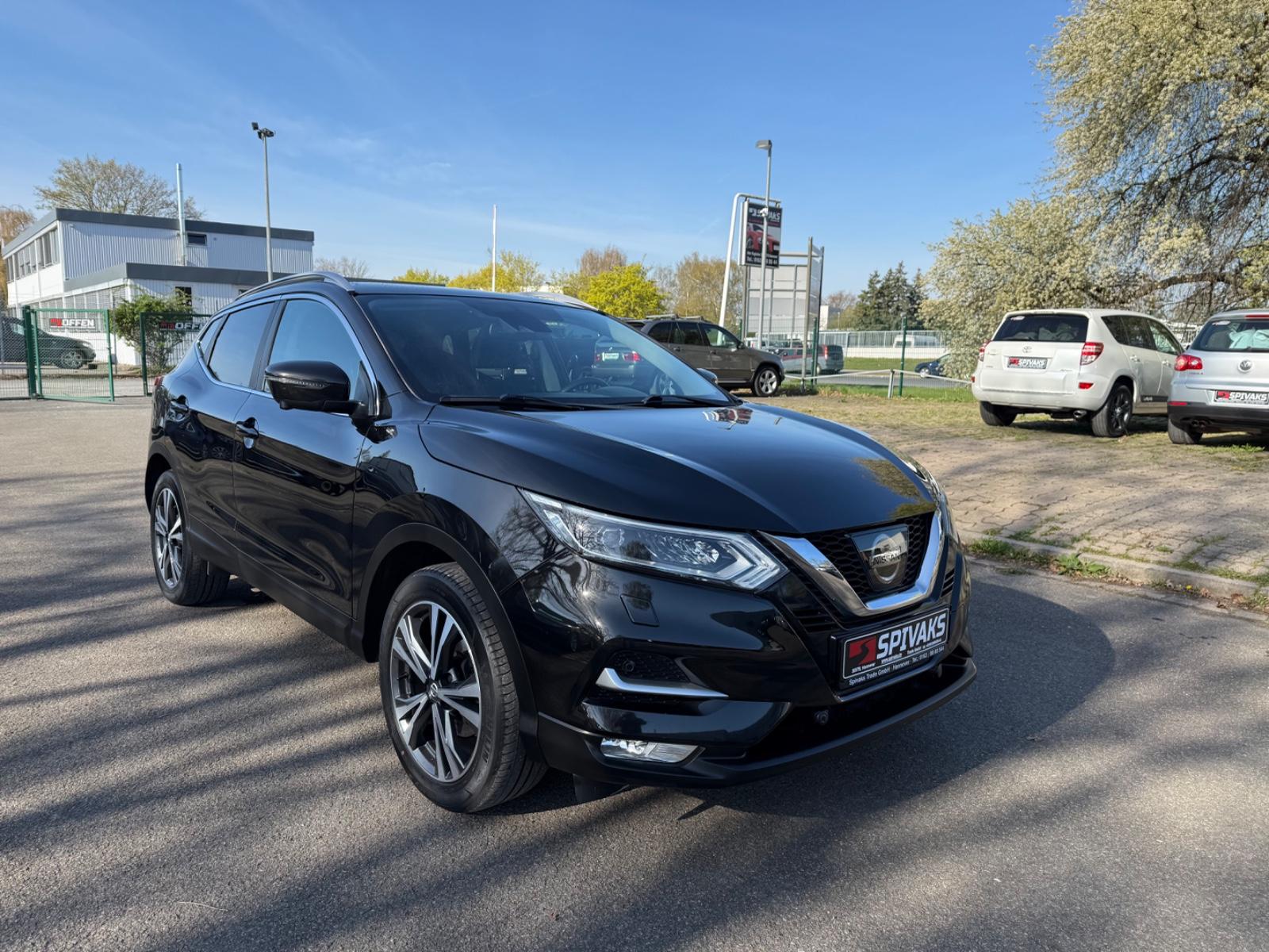 Nissan Qashqai N-Connecta  360° LED Panorama-Dach