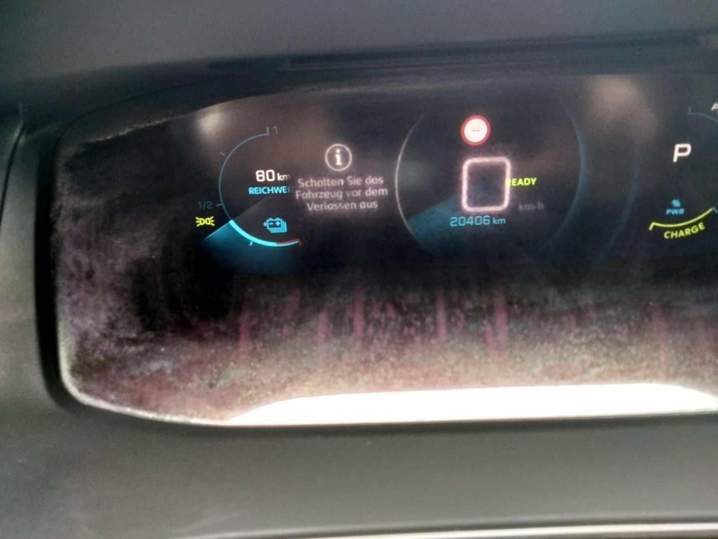 Fahrzeugabbildung Peugeot 2008 Allure Elektromotor 136 Panorama digitales