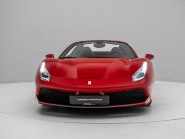 صورة 2 لـ 2015 Ferrari 488 SPIDER