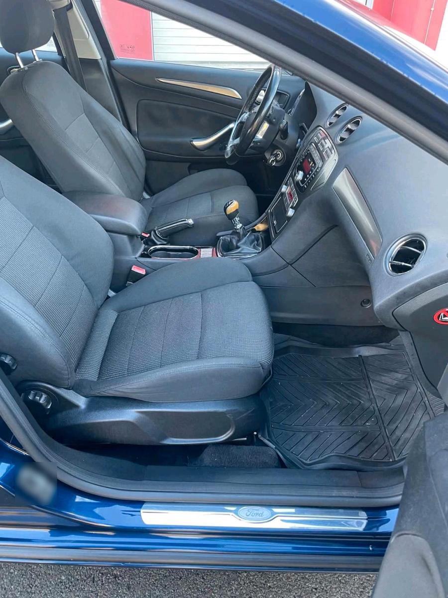 Ford Mondeo 2009 — photo 12