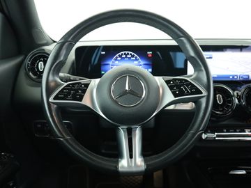 Mercedes GLB 180 - 11