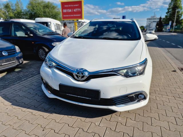 Toyota Auris Touring Sports Executive.Finanzierung 3.5