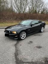 Ford Mustang 5.0 GT V8 - Ford Mustang aus 2011: 5.0