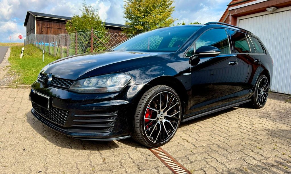 Image of Volkswagen Golf