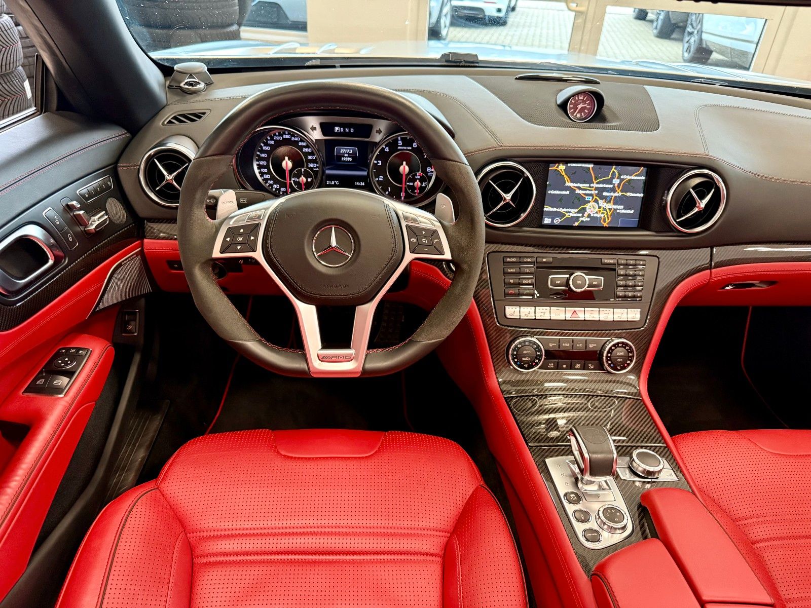 Fahrzeugabbildung Mercedes-Benz SL 63 AMG Edition 1 Performance/Designo/Carbon