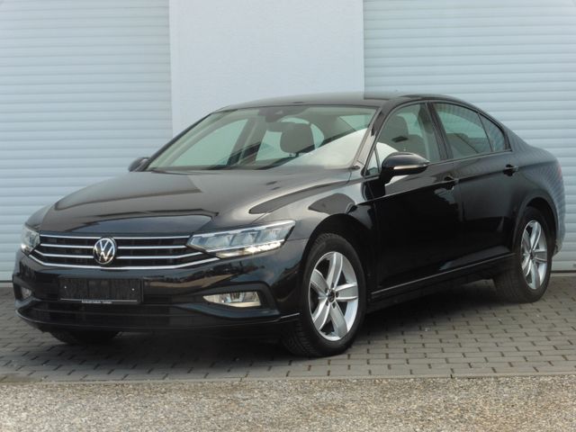 Volkswagen Passat 2.0 TDI DSG 1-Hd LED Navi Kamera ACC 17"