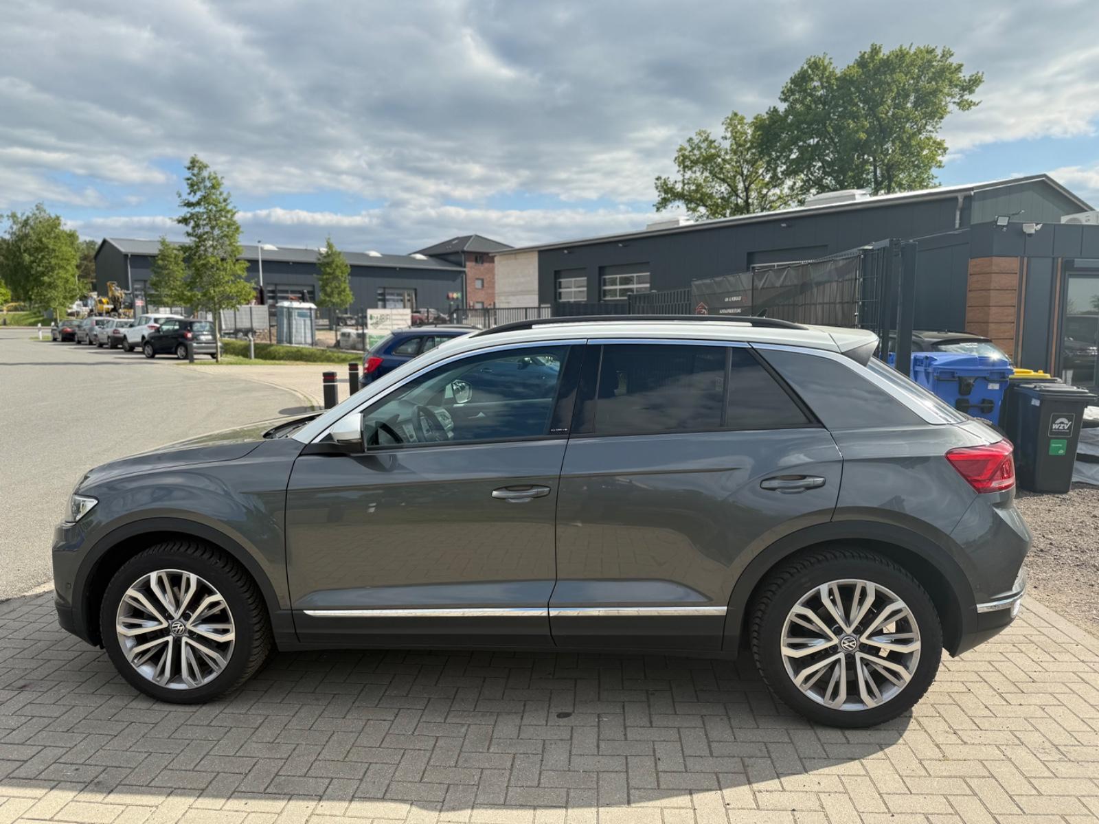 Volkswagen T-Roc IQ.DRIVE 4Motion LED/NAVI/PDC/SHZ/PANORAMA