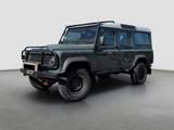 Land Rover Defender 2.2 Td4 KAT - Land Rover Defender mit Diesel-Antrieb: Kombi