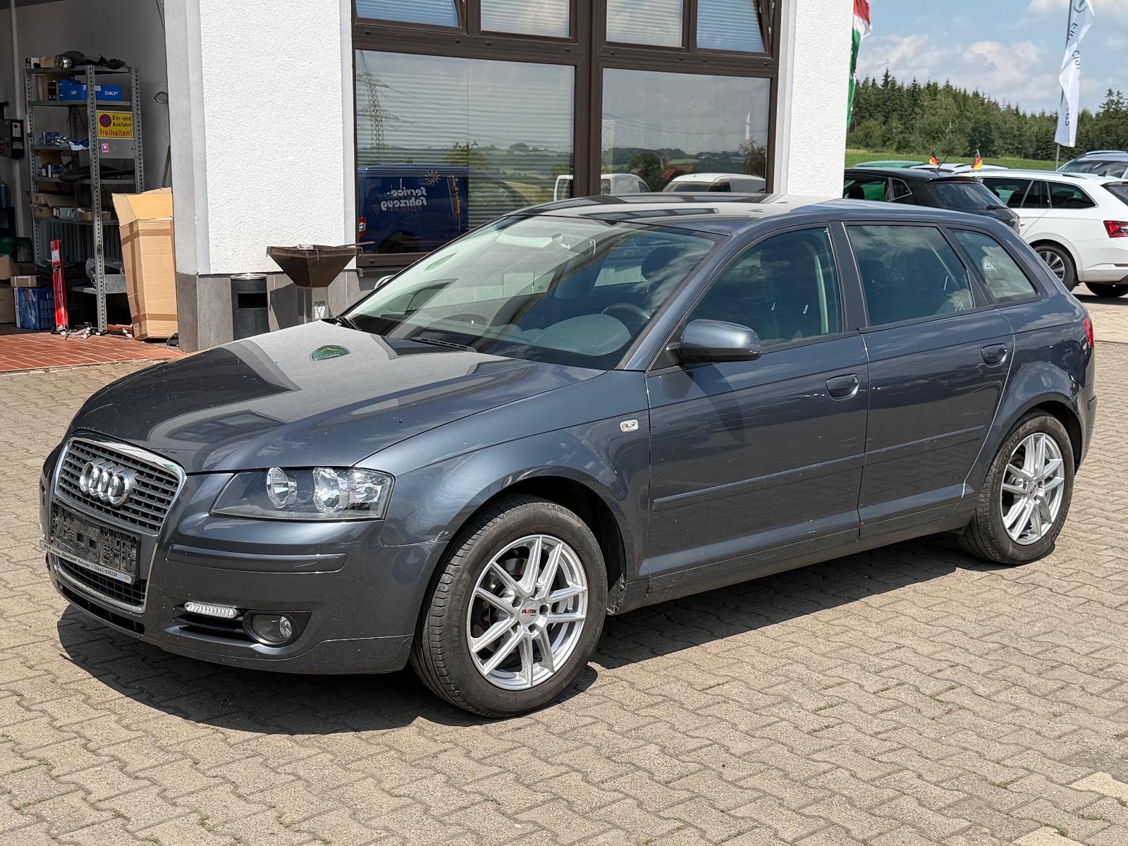 Audi A3 Sportback 1.6 FSI Ambition Climatronik Alu