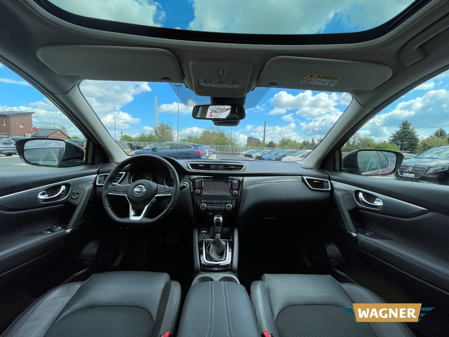 Fahrzeugabbildung Nissan Qashqai N-Connecta 1.3 Automatik