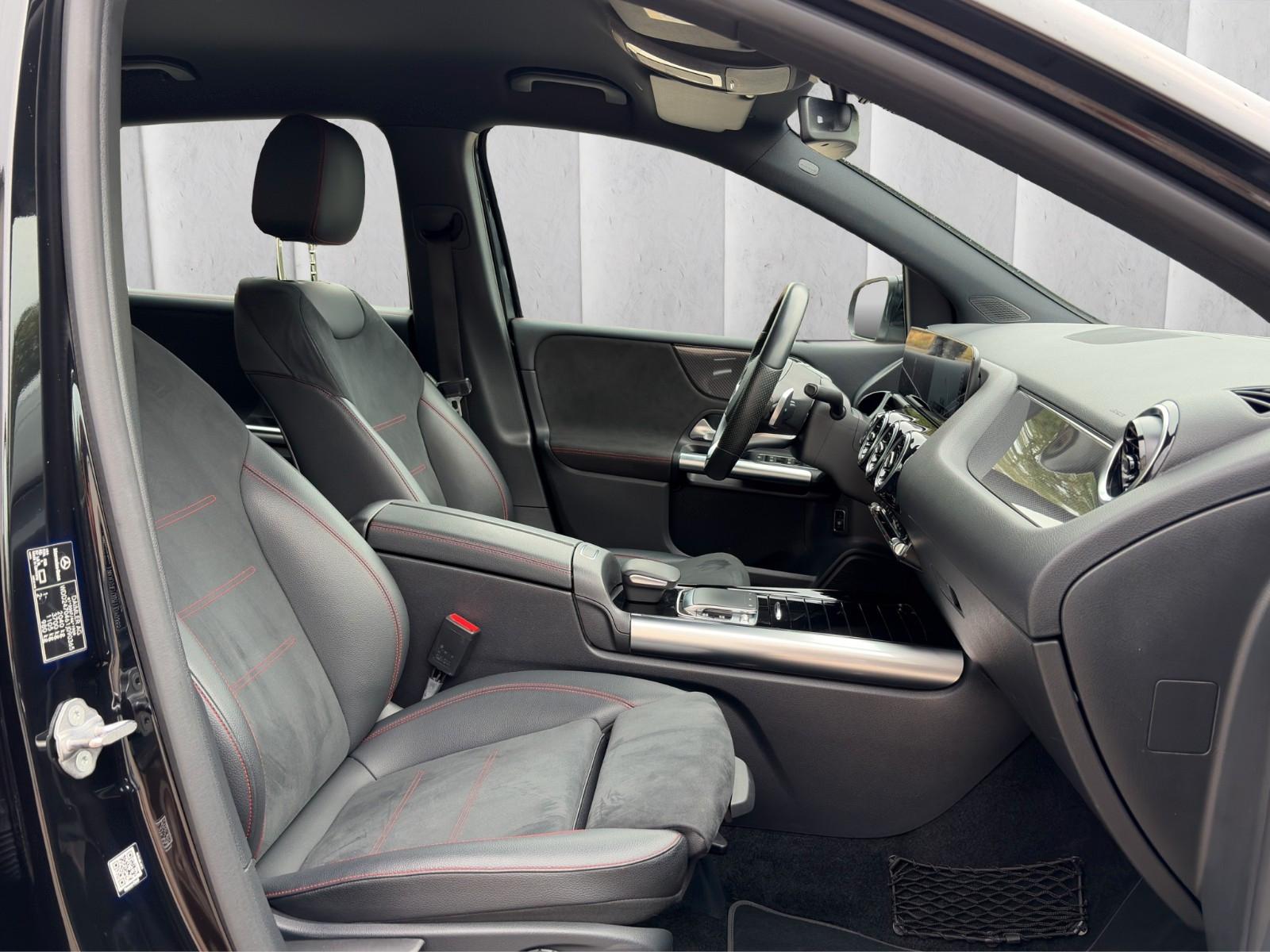 Mercedes-Benz B 250 AMG Line*AHK*ViCo*SHZ*NAVI*LED**