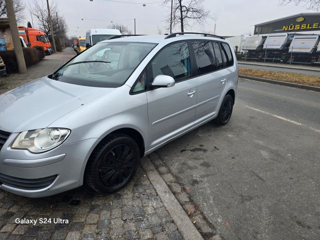 Volkswagen Touran Trendline 7 SITZE