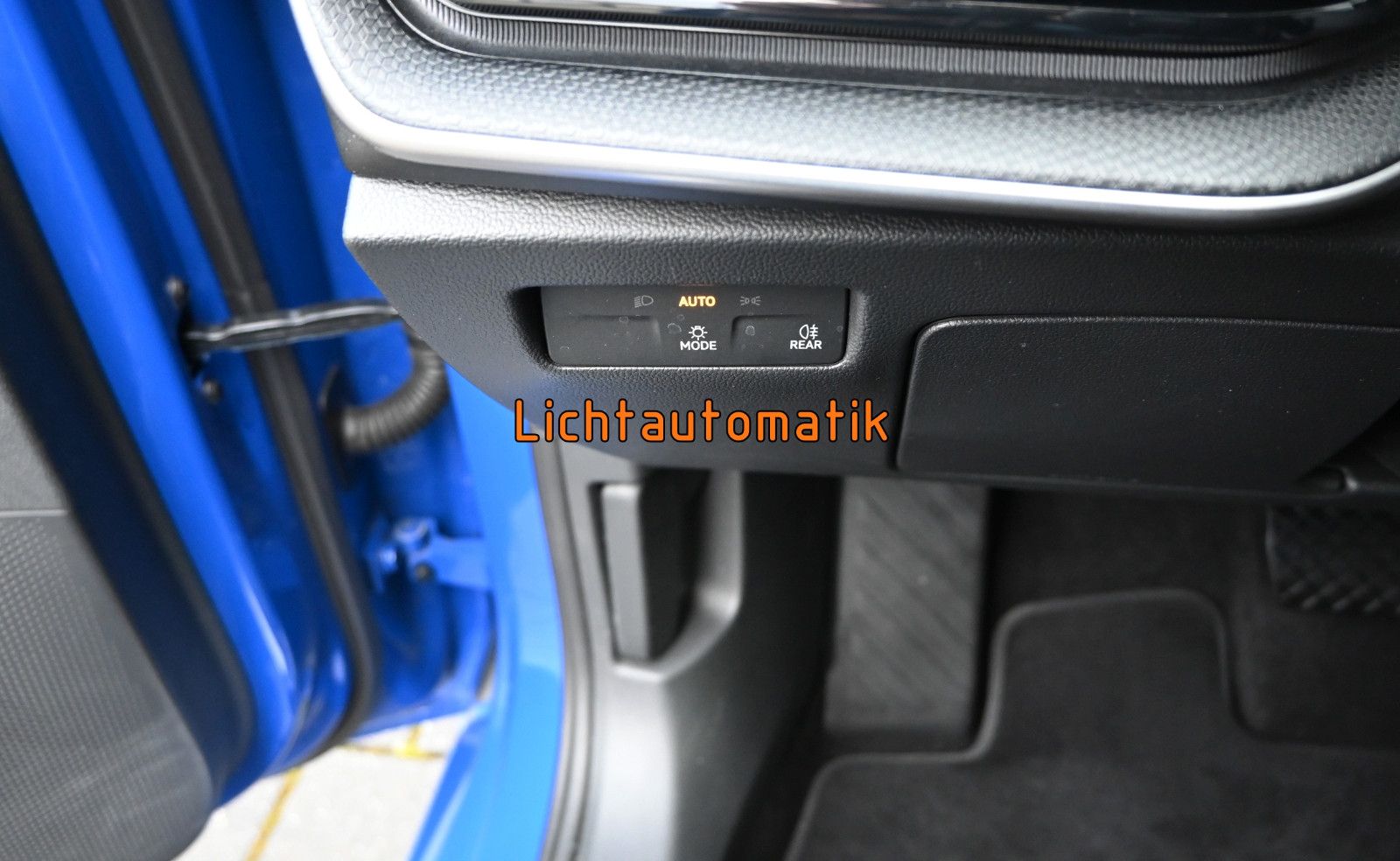 Fahrzeugabbildung SKODA Superb 2.0 TSI DSG Selection Combi 4x4 °ACC°AHK°