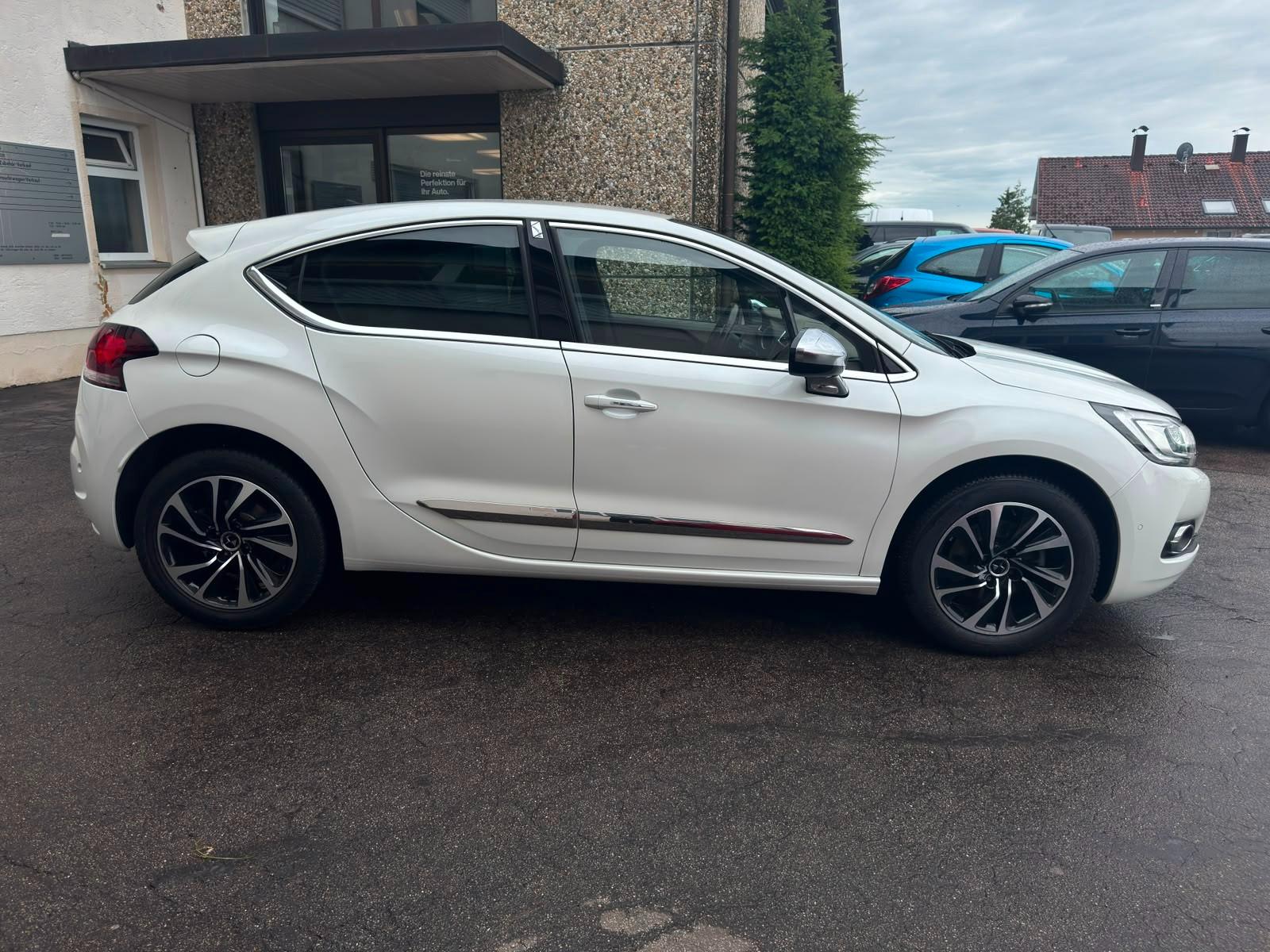 DS Automobiles DS4 1.6THP Automatik MEM MASSAGE NAVI HIFI-SOUND