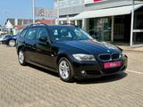 BMW 318i Touring *'Autom. *Panorama *AHK *PDC - BMW 318 aus 2009: Kombi, 318i