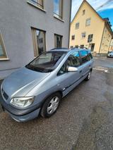 Opel Zafira, 7 Sitzer, Schiebedach, Automatik - Opel Zafira aus 2000