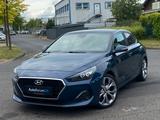 Hyundai i30 Fastback Style*Navi*RFK*8-Fach* - Hyundai i30: Style