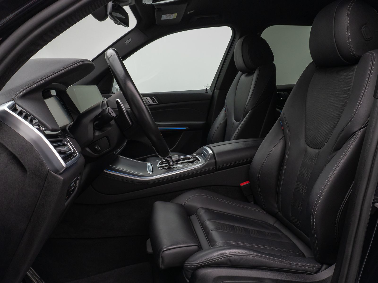 Fahrzeugabbildung BMW X5 xD45e M Sport Laser 360° HUD DAB HiFi 22Zoll