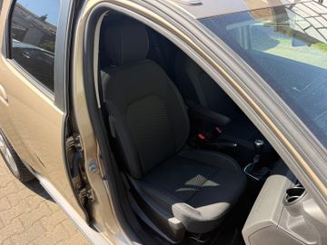Dacia Duster - 11