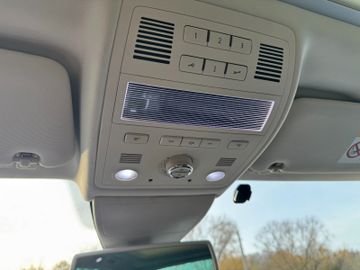 Bild 19 VW Touareg R-line*4Mo*Luftfederung*Leder*Navi*Pano*