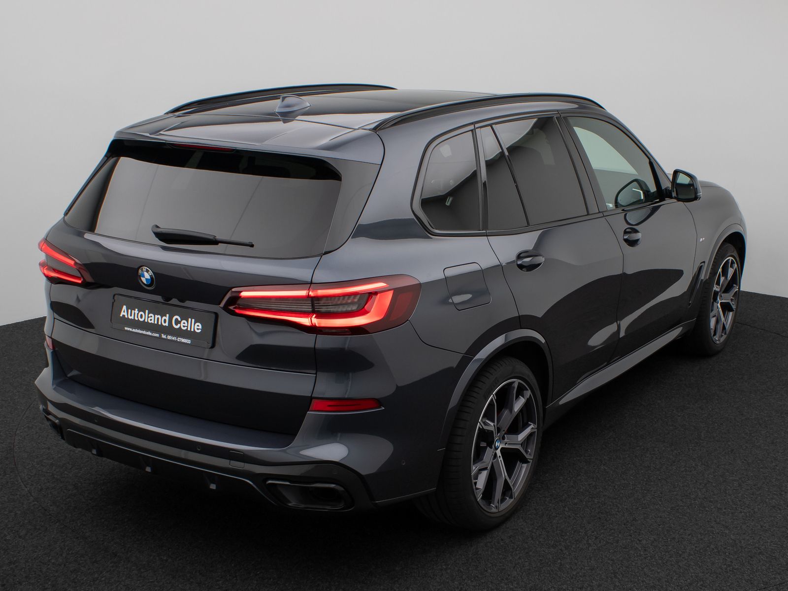 Fahrzeugabbildung BMW X5 xD40d M Sport SkyLounge 360°HUD DAB HiFi 21"